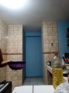 Snapshot of Gatubela212 chatting on 03.08.25 Gatubela212 online show from 03.08.25