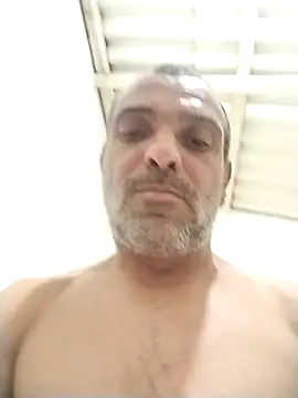 Snapshot of Henrifalcao chatting on 09.24.25 Henrifalcao online show from 09.24.25