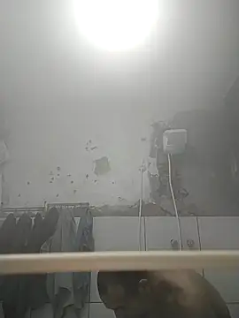 Snapshot of Henrifalcao chatting on 10.16.25 Henrifalcao online show from 10.16.25