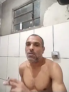 Snapshot of Henrifalcao chatting on 11.02.25 Henrifalcao online show from 11.02.25