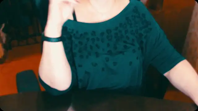 Snapshot of AlisaHot55 chatting on 12.19.25 AlisaHot55 online show from 12.19.25