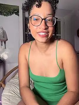 Snapshot of Lauyako chatting on 01.18.26 Lauyako online show from 01.18.26