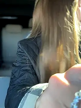 lunagirl13 online show from 11.25.25