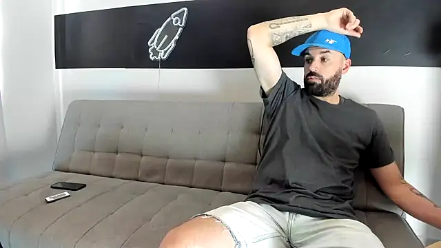 Snapshot of MattxFeet chatting on 01.22.25 MattxFeet online show from 01.22.25