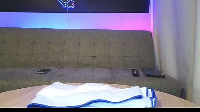 Snapshot of MattxFeet chatting on 11.27.25 MattxFeet online show from 11.27.25