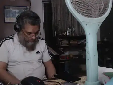 Snapshot of HOW70 chatting on 02.21.25 HOW70 online show from 02.21.25