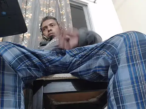 Snapshot of HOW70 chatting on 01.11.26 HOW70 online show from 01.11.26