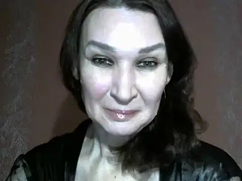 PrettyAndWild online show from 12.29.24