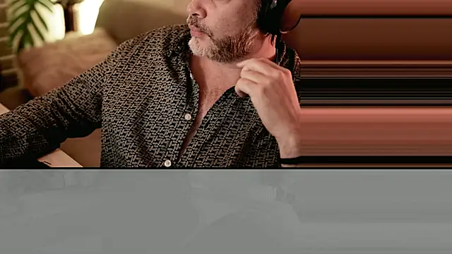 Snapshot of Sanders_White chatting on 01.31.25 Sanders White online show from 01.31.25