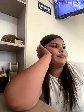 Snapshot of Lia_sexx chatting on 10.29.25 Lia sexx online show from 10.29.25