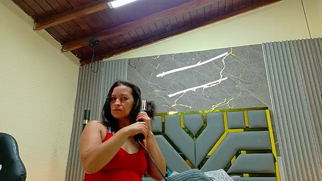 Britney taylor  online show from 07.23.26