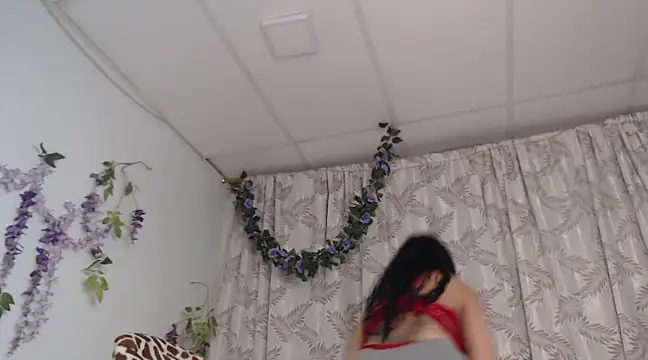 valquiria sirgun online show from 02.04.25