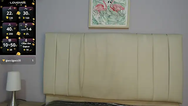 Snapshot of amy_le01 chatting on 12.02.25 amy le01 online show from 12.02.25