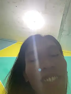 Snapshot of DirtyJudi chatting on 02.04.25 DirtyJudi online show from 02.04.25