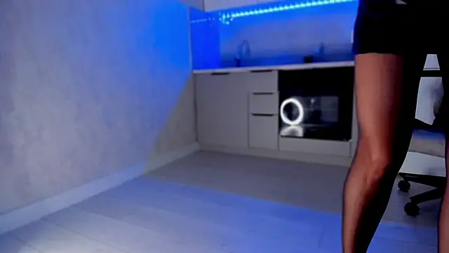 Snapshot of HotyPlays chatting on 01.27.25 HotyPlays online show from 01.27.25