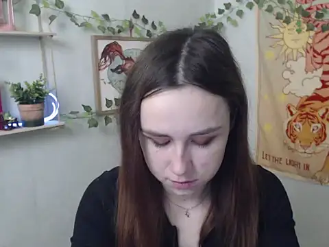 VeryVeryVeryShy  online show from 04.07.26