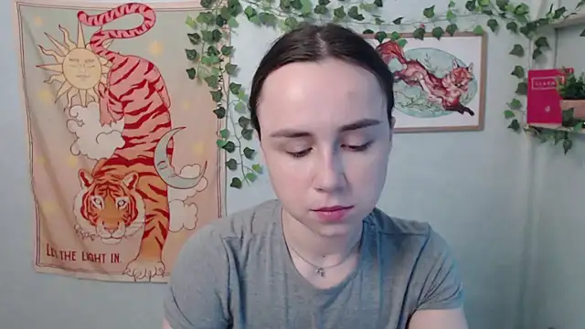 VeryVeryVeryShy  online show from 05.23.26
