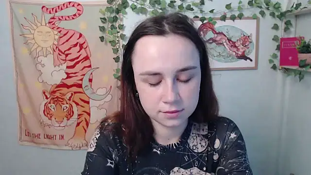 VeryVeryVeryShy  online show from 05.28.26
