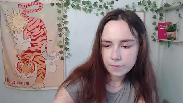 VeryVeryVeryShy  online show from 07.21.26