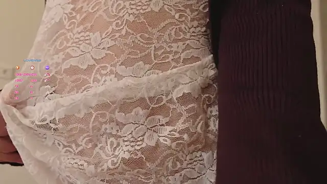 Snapshot of hee_jeen chatting on 09.20.25 hee jeen online show from 09.20.25