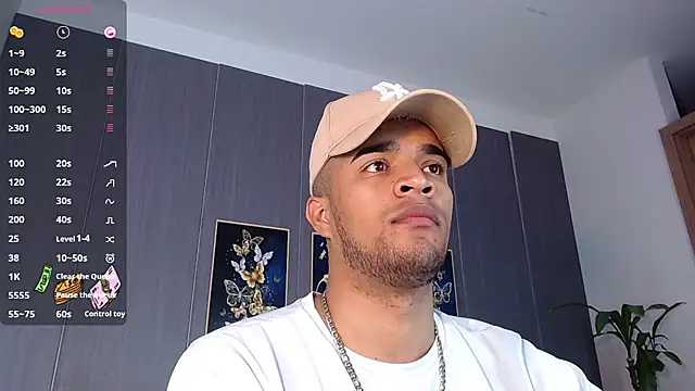 Snapshot of Bigcock_21cm_ chatting on 03.20.25 Bigcock 21cm  online show from 03.20.25