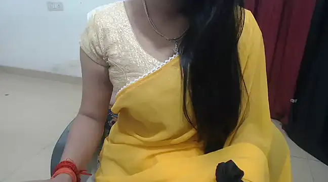 Snapshot of sweet-alia chatting on 12.22.24 sweet-alia online show from 12.22.24