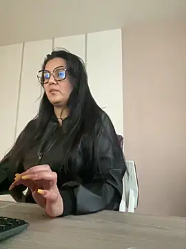 SWEETLILY18 online show from 12.26.24