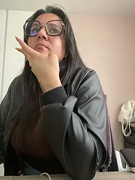 SWEETLILY18 online show from 12.26.24