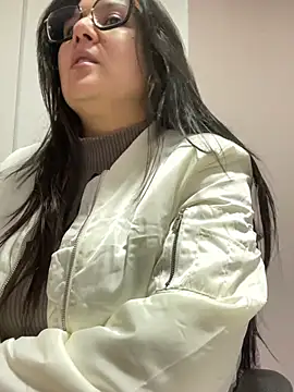 SWEETLILY18 online show from 01.11.25