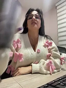 SWEETLILY18 online show from 02.06.25