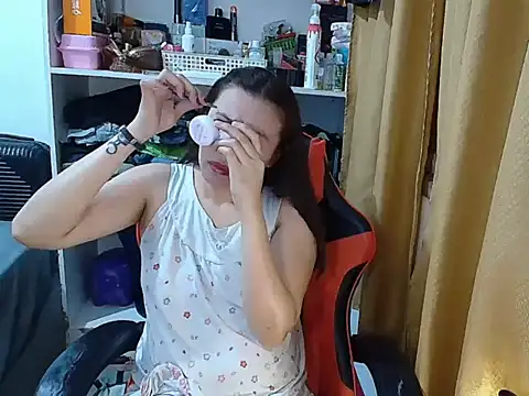 crizzybel online show from 12.21.25