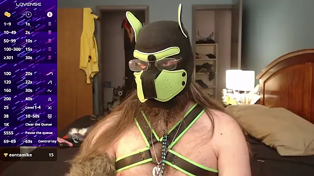 Snapshot of kinkywolf429 chatting on 12.15.25 kinkywolf429 online show from 12.15.25