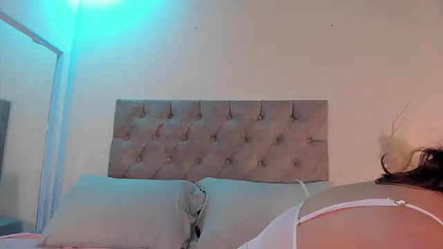 isa kiss online show from 02.02.26