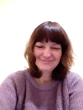 Snapshot of TiAmorre chatting on 01.28.25 TiAmorre online show from 01.28.25