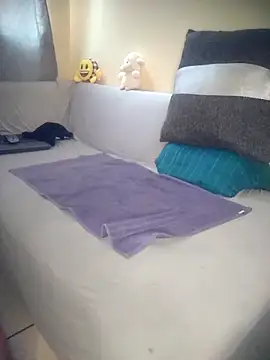 smalltitiz online show from 10.04.25