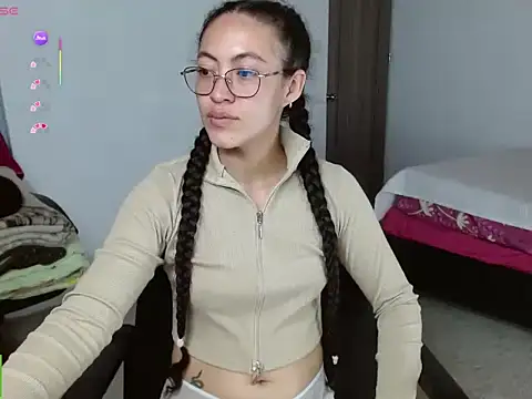 Olivia Bright online show from 05.23.26