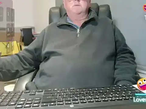 Snapshot of bigbadjon69 chatting on 06.07.26 bigbadjon69 online show from 06.07.26