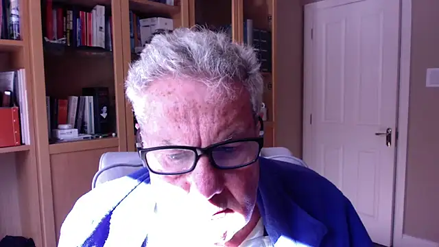 Snapshot of Oldpistolpete chatting on 05.13.26 Oldpistolpete online show from 05.13.26