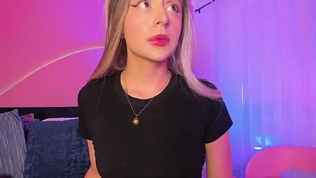 Sofly s online show from 12.14.25