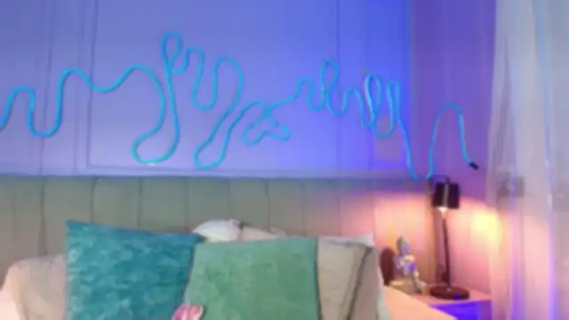 Sofly s online show from 04.18.26