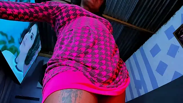 Snapshot of luciana_osorno chatting on 02.12.25 luciana osorno online show from 02.12.25