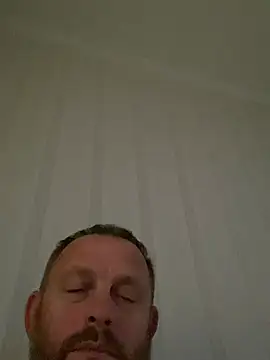 Snapshot of GHsveter chatting on 06.25.26 GHsveter online show from 06.25.26