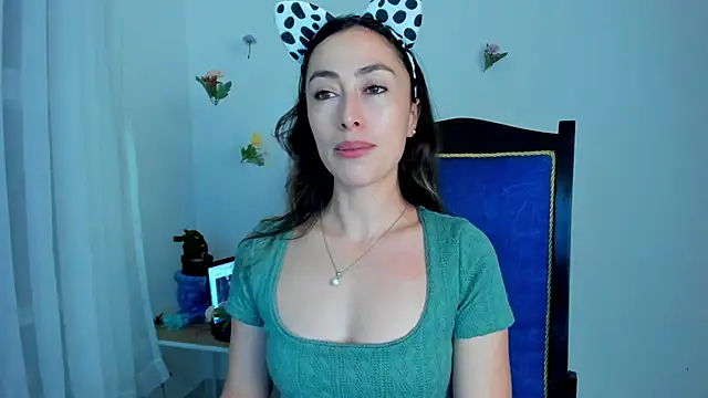 Amatiista online show from 02.19.25