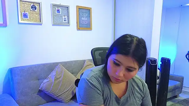 annylouis online show from 11.29.25