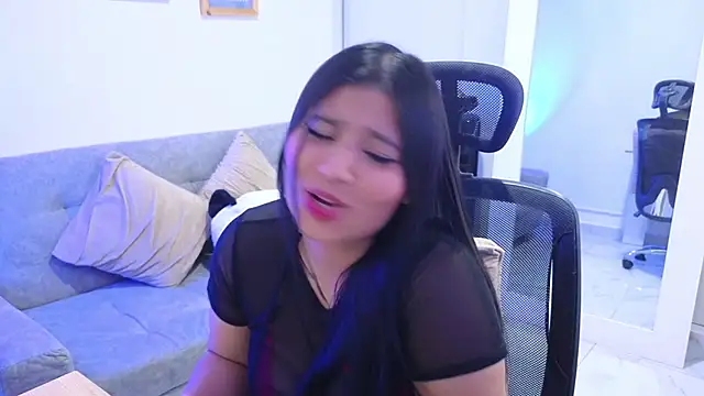 annylouis online show from 12.13.25