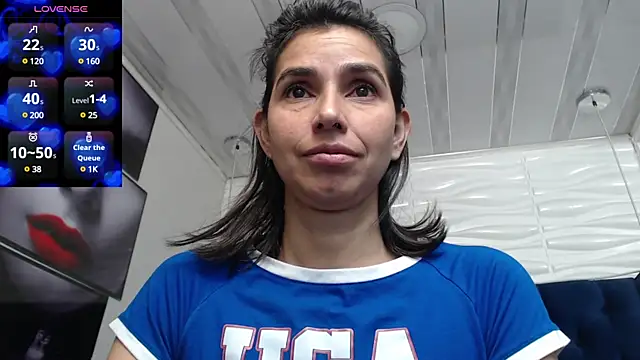 Snapshot of Eva-Williams chatting on 01.25.25 Eva-Williams online show from 01.25.25