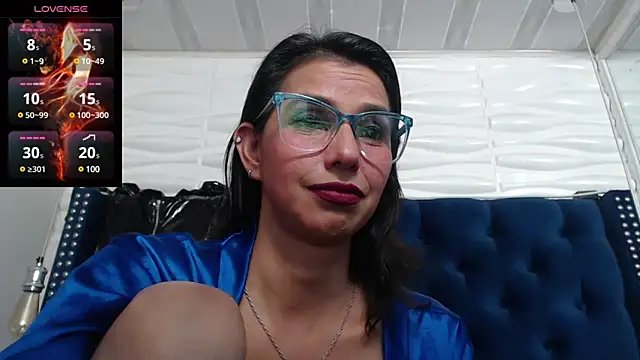 Snapshot of Eva-Williams chatting on 03.23.25 Eva-Williams online show from 03.23.25