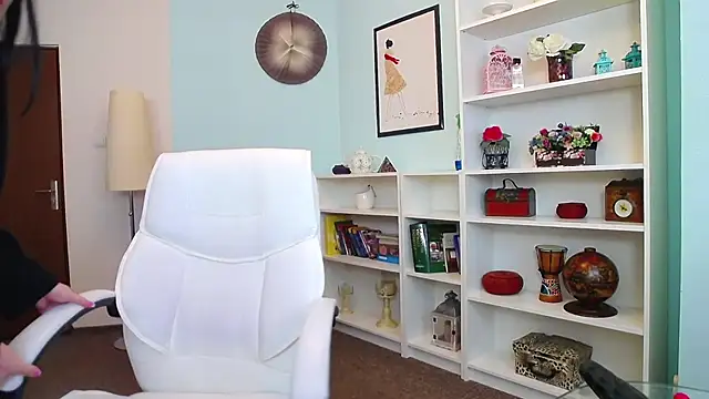 AllanaJoy online show from 02.26.25