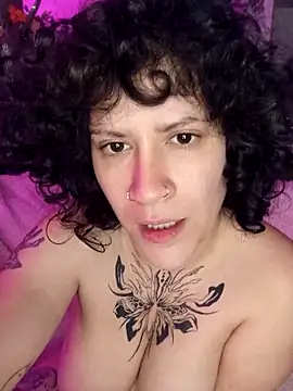 Snapshot of callmelouve chatting on 03.17.26 callmelouve online show from 03.17.26