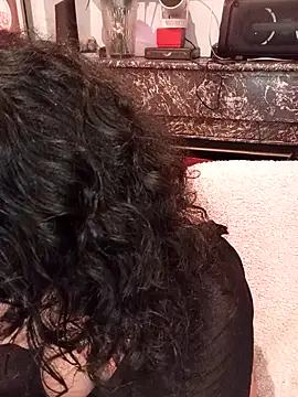 Snapshot of callmelouve chatting on 04.08.26 callmelouve online show from 04.08.26